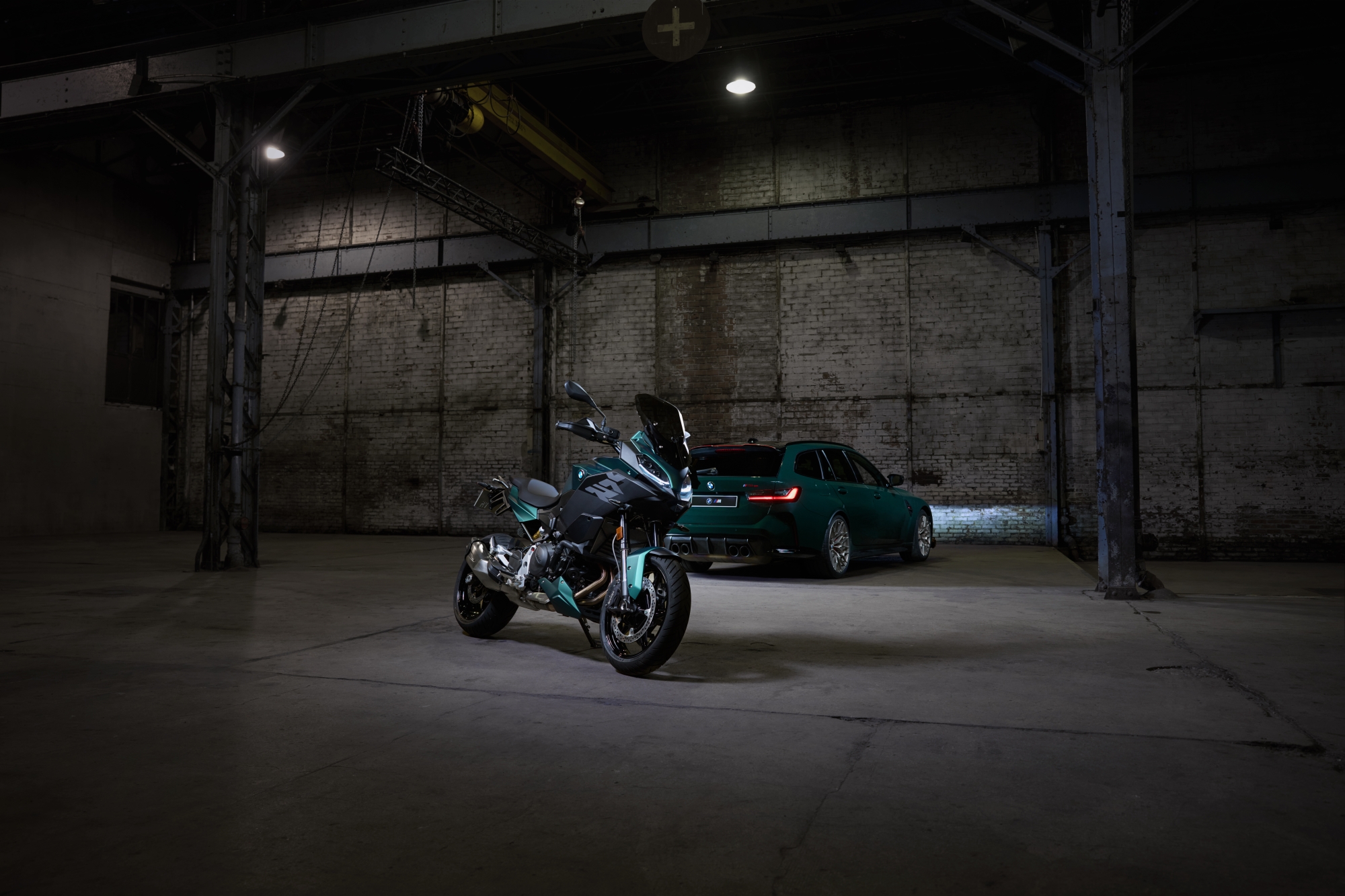BMW F 900 XR Aurelius Green