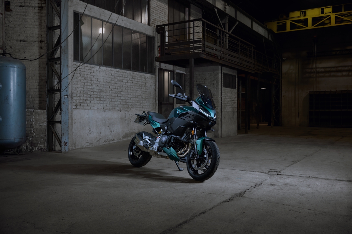 F 900 XR Aurelius Green