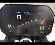 BMW 900 R A2 + Shifter