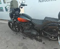 HARLEY-DAVIDSON Custom 1868 Couleur 2022