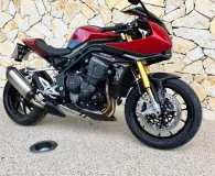 TRIUMPH 1200 RR