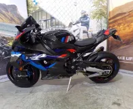 BMW M 1000 RR