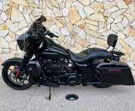 HARLEY-DAVIDSON TOURING 1868 Noir 2020