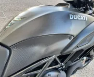 DUCATI Diavel 1200 Carbon ABS 2017