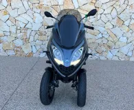 PIAGGIO 300 HPE ABS ASR + TOP CASE