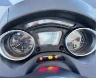 PIAGGIO 300 HPE ABS ASR + TOP CASE