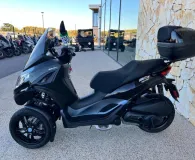 PIAGGIO 300 HPE ABS ASR + TOP CASE