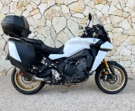YAMAHA 9 900 GT 2024.  + top case et Akrapovic