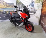APRILIA SR GT 125