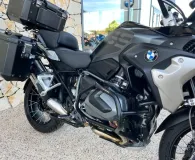 BMW 1250 GS TRIPLE BLACK FULL OPTION