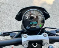 TRIUMPH 660 + OPTION.    950 KM SEULEMENT