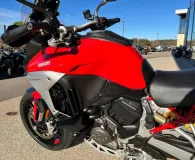 DUCATI V4 S 1160 Travel & Radar + options