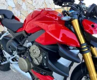 DUCATI 1103  V4 S
