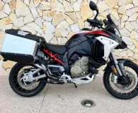 DUCATI V4 Rally 1160 Adventure Travel & Radar
