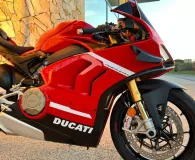 DUCATI V4 1103 S V4S avec une garantie 24 mois