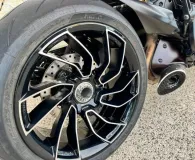 DUCATI 1260 S options Termignioni et jantes