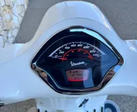 VESPA 125  Classic avec top case