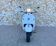 VESPA 125  Classic avec top case