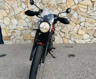 TRIUMPH 900 A2 AVEC BEAUCOUP D'OPTIONS