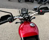 TRIUMPH 900 A2 AVEC BEAUCOUP D'OPTIONS
