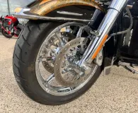 HARLEY-DAVIDSON TOURING ELECTRA GLIDE 1800 ULTRA LIMITED CVO FLHTKSE