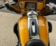 HARLEY-DAVIDSON TOURING ELECTRA GLIDE 1800 ULTRA LIMITED CVO FLHTKSE