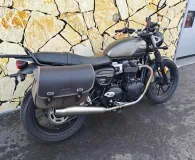 TRIUMPH 900
