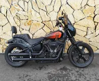 HARLEY-DAVIDSON Custom 1868 Couleur 2022