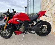 DUCATI 1103  V4 S 2023 avec Pot Akrapovic