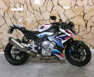 BMW M 1000 R