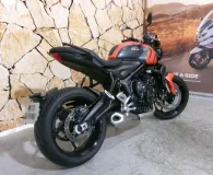 TRIUMPH Trident 660