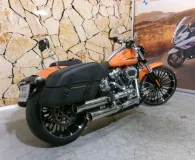 HARLEY-DAVIDSON Softail Breakout 1923
