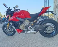 DUCATI 1103  V4 S Option carbone