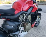 DUCATI 1103  V4 S Option carbone