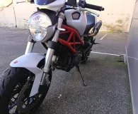 DUCATI Monster 796