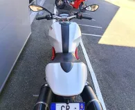 DUCATI Monster 796