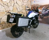 BMW R 1250 GS HP AKRAPOVIC + 3 PACKS + SHIFTER PRO