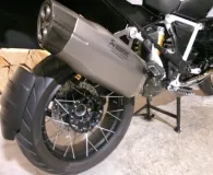 BMW R 1250 GS HP AKRAPOVIC + 3 PACKS + SHIFTER PRO