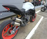 DUCATI Monster 890