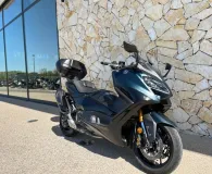 YAMAHA XP TMAX 562+ option top case