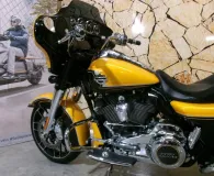 HARLEY-DAVIDSON CVO Street Glide 1923 2022