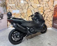 YAMAHA XP TMAX 562