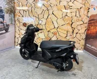 YAMAHA RayZR 125