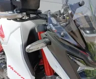 HONDA 750 Hornet TAMPON + BULLE  6066 KMS A SAISIR