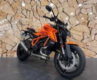 KTM BIKE 1390 SUPER DUKE R