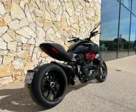 DUCATI 1260 S