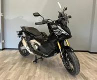 HONDA X-ADV 750