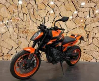 KTM Duke 890 GP