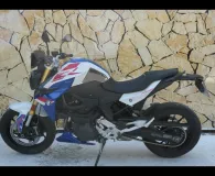 BMW 900 R A2