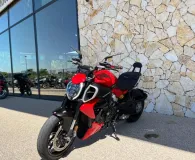 DUCATI 1158 V4 + Pieces carbone